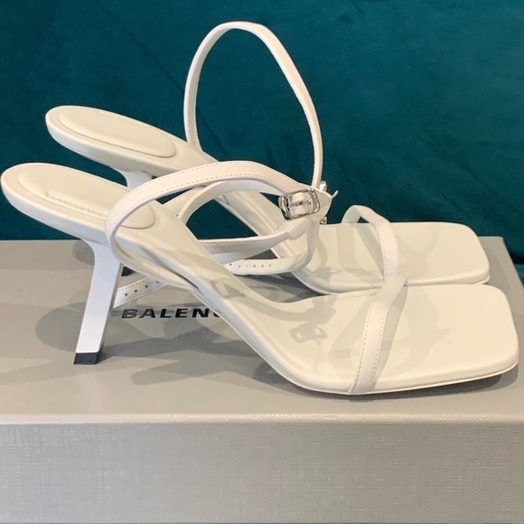 SOLD- Balenciaga Void Sandal Size 38.5 - Picture 5 of 6